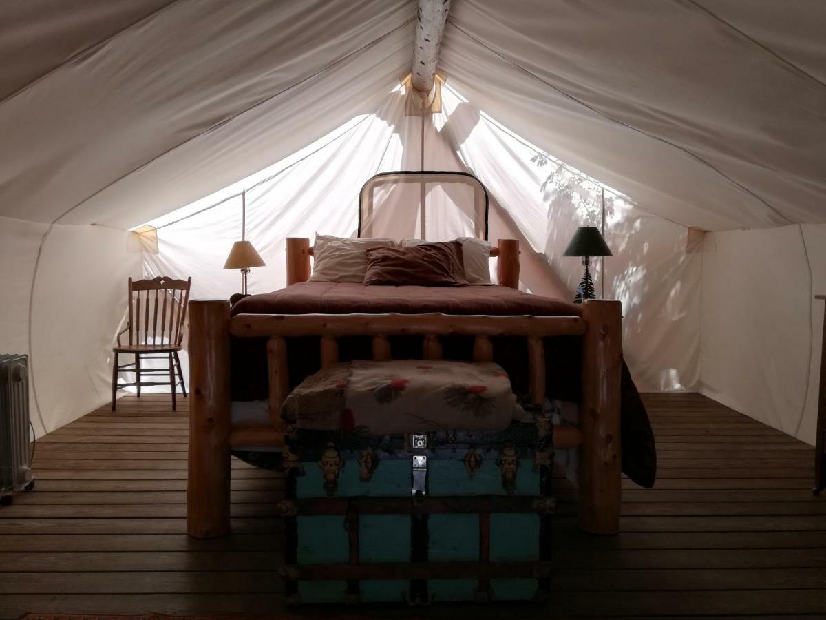 The Woods Inn Inlet المظهر الخارجي الصورة