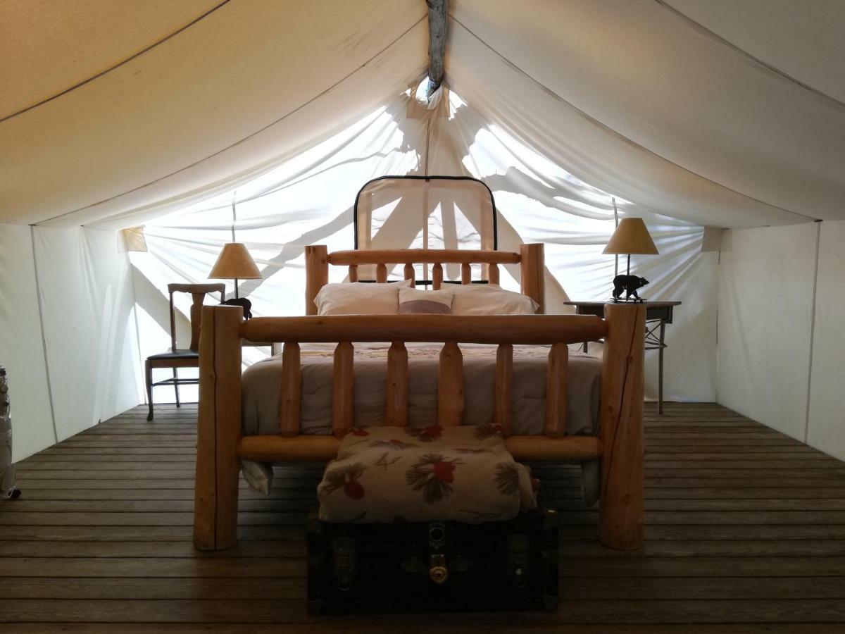The Woods Inn Inlet المظهر الخارجي الصورة